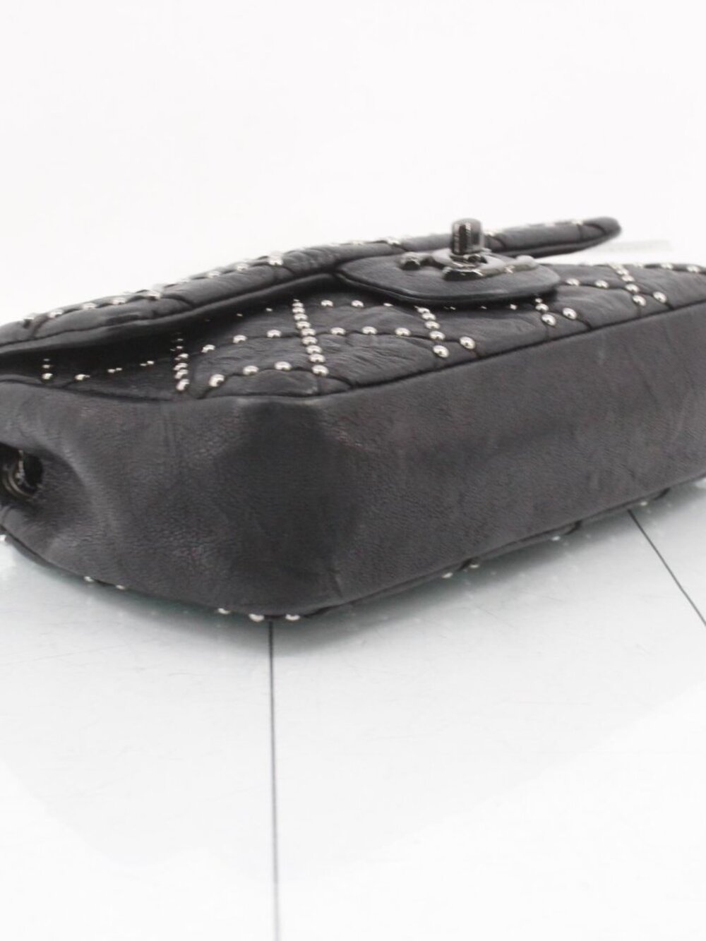 Chanel Studded Matelasse 20 Chain Shoulder Bag - Picture 4 of 11